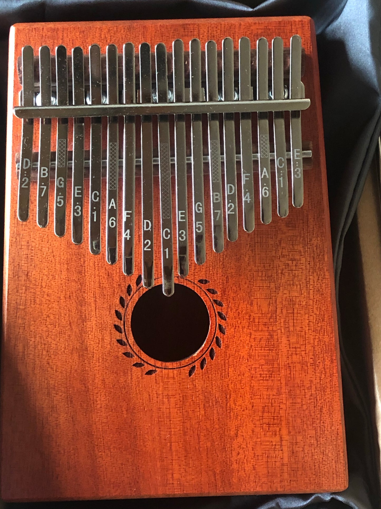 17 Keys Mahogany solid Kalimba